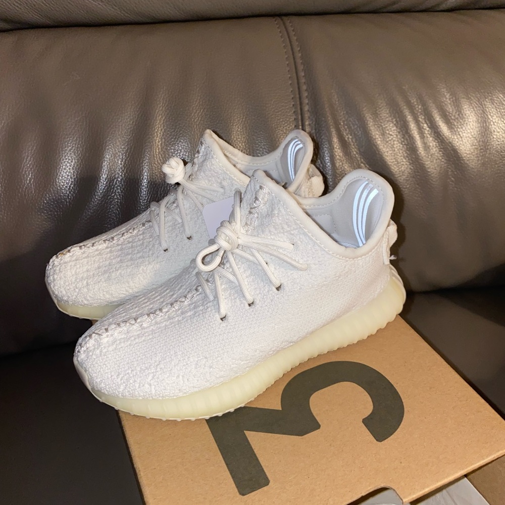 NEW Yeezy boost 350 V2 (infant)